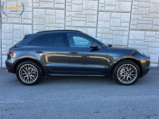 2017 Porsche Macan in Decatur, GA 30032 - 18105364 8