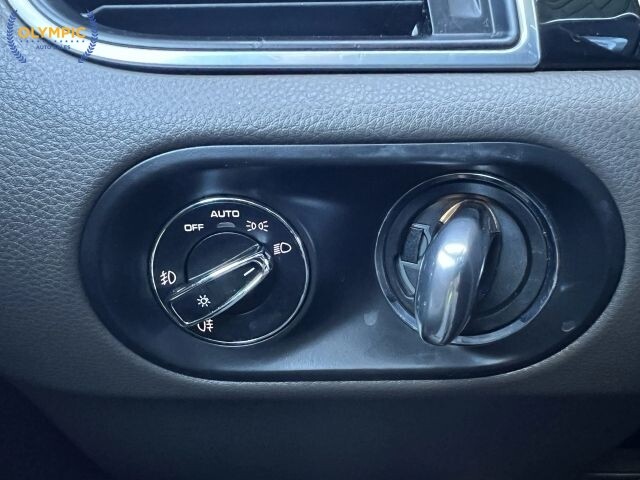 2017 Porsche Macan in Decatur, GA 30032 - 18105364 28