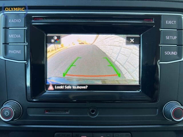 2018 Volkswagen Jetta in Decatur, GA 30032 - 18105365 30