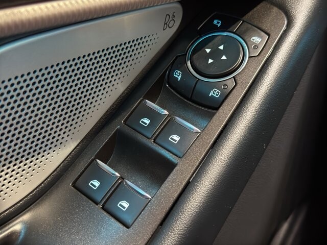 2025 Ford Explorer in Burlington, WI 53105 - 18105375 37