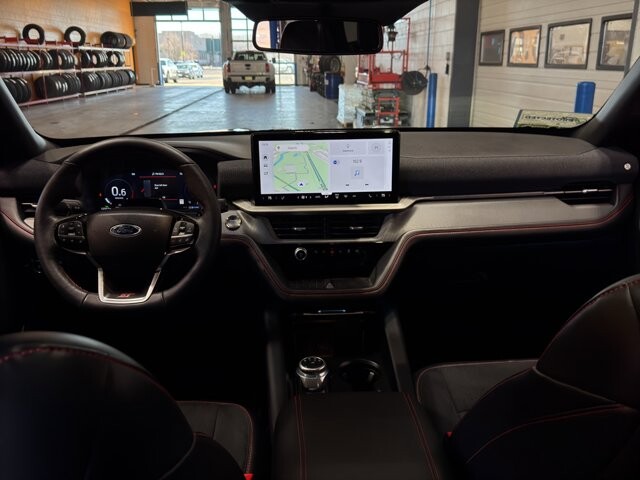 2025 Ford Explorer in Burlington, WI 53105 - 18105375 15
