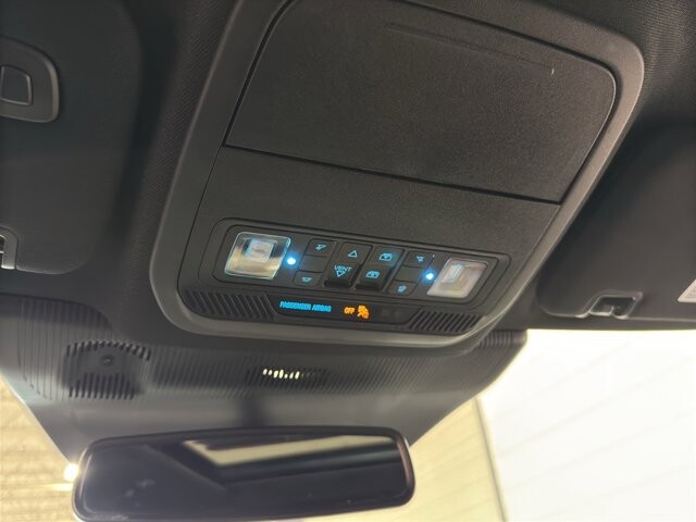 2025 Ford Explorer in Burlington, WI 53105 - 18105375 39