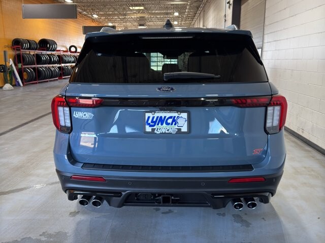 2025 Ford Explorer in Burlington, WI 53105 - 18105375 49