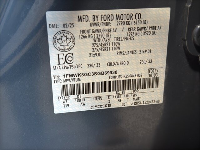 2025 Ford Explorer in Burlington, WI 53105 - 18105375 43