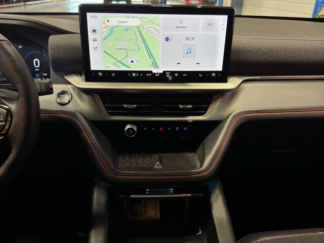 2025 Ford Explorer in Burlington, WI 53105 - 18105375 31