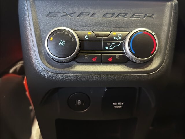 2025 Ford Explorer in Burlington, WI 53105 - 18105375 14