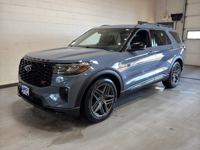2025 Ford Explorer in Burlington, WI 53105 - 18105375 46