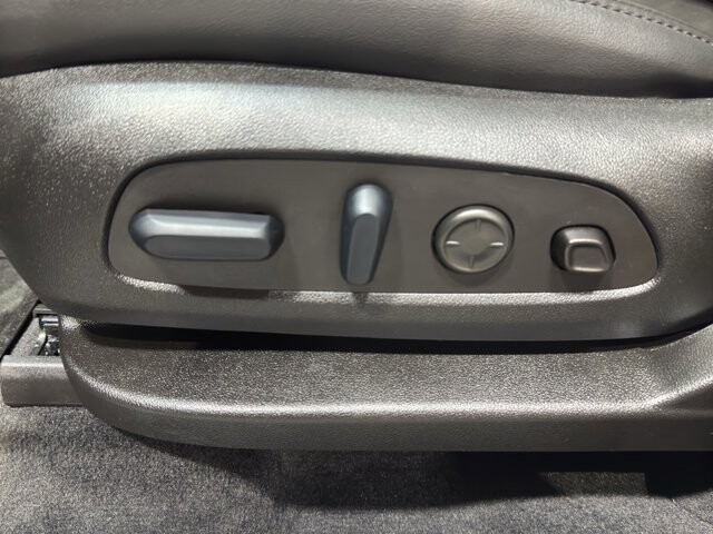 2024 Buick Enclave in Burlington, WI 53105 - 18105377 19