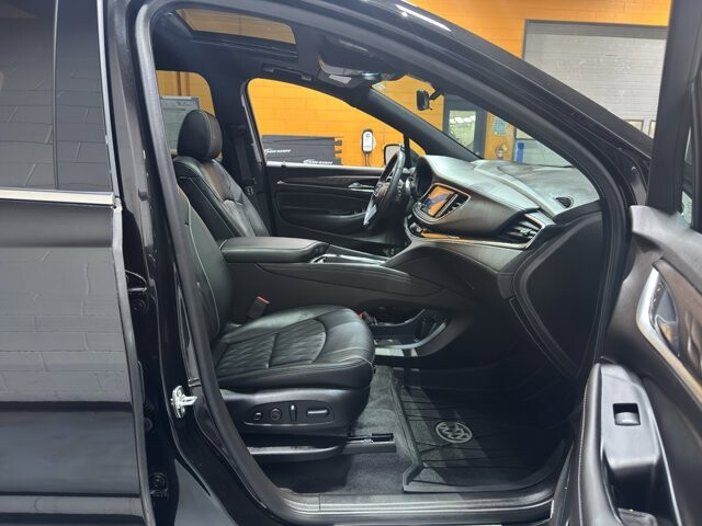 2024 Buick Enclave in Burlington, WI 53105 - 18105377 21