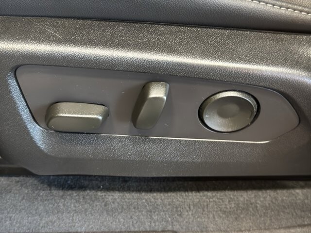 2023 GMC Canyon in Burlington, WI 53105 - 18105379 15