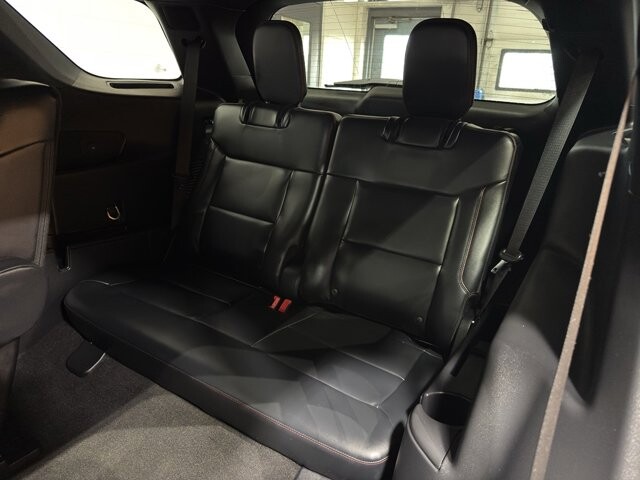 2025 Ford Explorer in Burlington, WI 53105 - 18105380 12