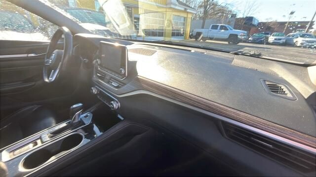 2020 Nissan Altima in Greenville, SC 29607 - 18105382 13