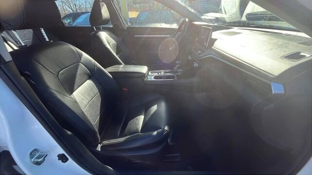 2020 Nissan Altima in Greenville, SC 29607 - 18105382 11