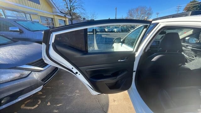 2020 Nissan Altima in Greenville, SC 29607 - 18105382 21