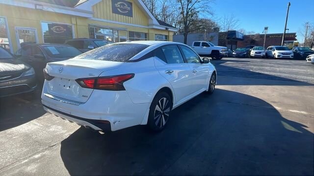 2020 Nissan Altima in Greenville, SC 29607 - 18105382 3