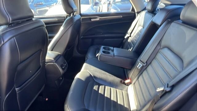 2017 Ford Fusion in Greenville, SC 29607 - 18105385 27