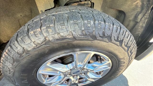 2015 Ford F150 in Greenville, SC 29607 - 18105386 9