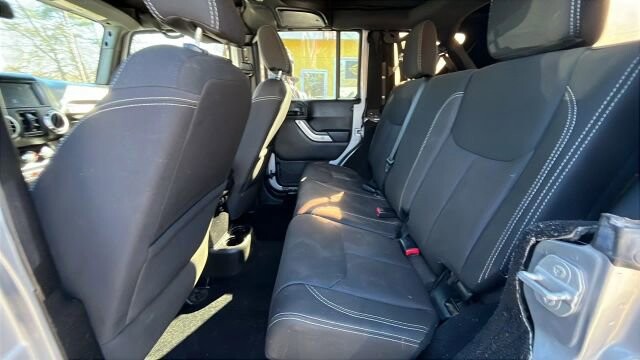 2015 Jeep Wrangler in Greenville, SC 29607 - 18105387 24