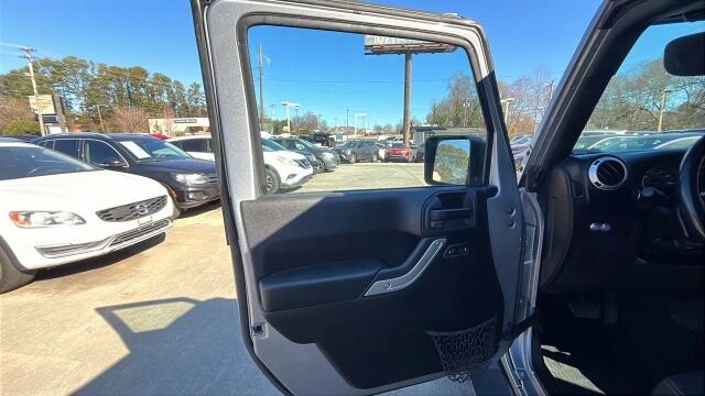 2015 Jeep Wrangler in Greenville, SC 29607 - 18105387 25