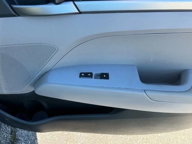 2018 Hyundai Elantra in Greenville, SC 29607 - 18105388 14