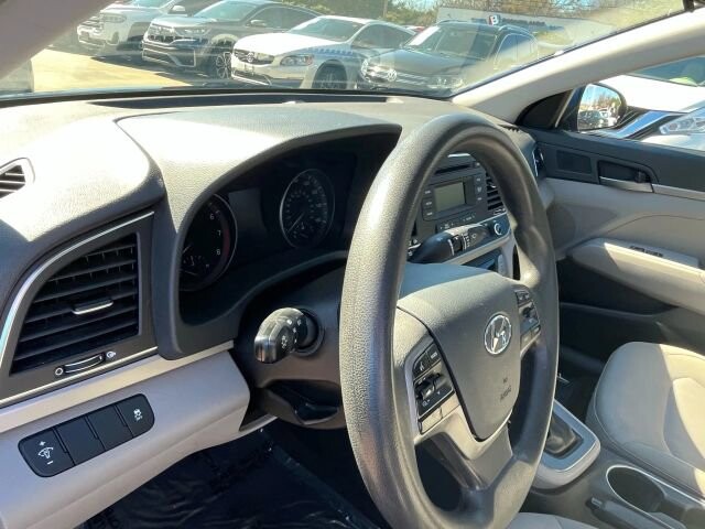 2018 Hyundai Elantra in Greenville, SC 29607 - 18105388 30