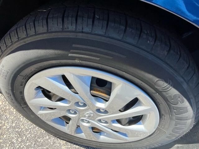 2018 Hyundai Elantra in Greenville, SC 29607 - 18105388 11