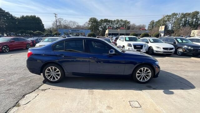 2016 BMW 320i xDrive in Greenville, SC 29607 - 18105389 2