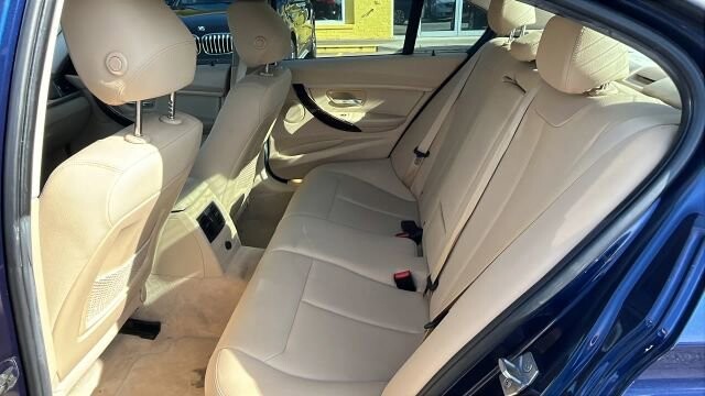 2016 BMW 320i xDrive in Greenville, SC 29607 - 18105389 57