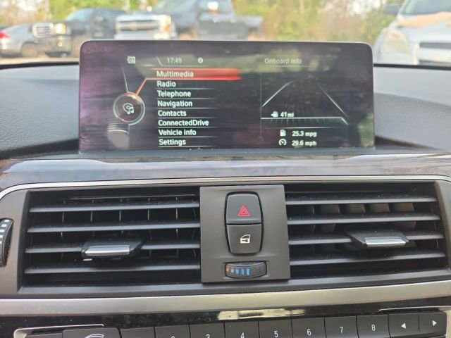 2016 BMW 320i xDrive in Greenville, SC 29607 - 18105389 41