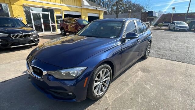 2016 BMW 320i xDrive in Greenville, SC 29607 - 18105389 7