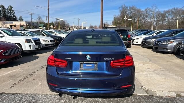 2016 BMW 320i xDrive in Greenville, SC 29607 - 18105389 4