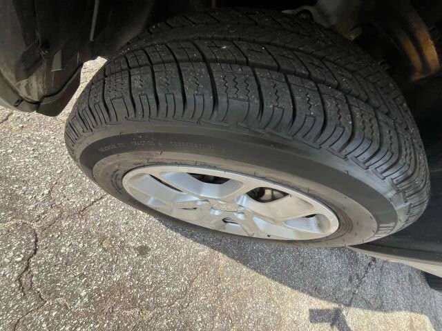 2018 Jeep Renegade in Greenville, SC 29607 - 18105390 12