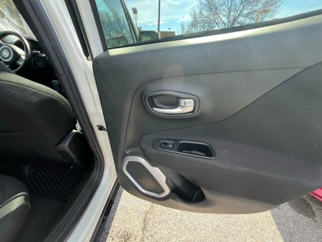 2018 Jeep Renegade in Greenville, SC 29607 - 18105390 18