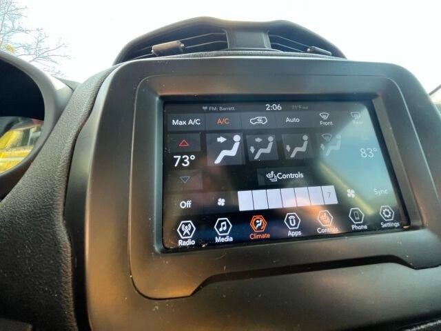 2018 Jeep Renegade in Greenville, SC 29607 - 18105390 35