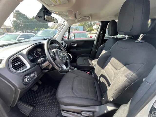 2018 Jeep Renegade in Greenville, SC 29607 - 18105390 28