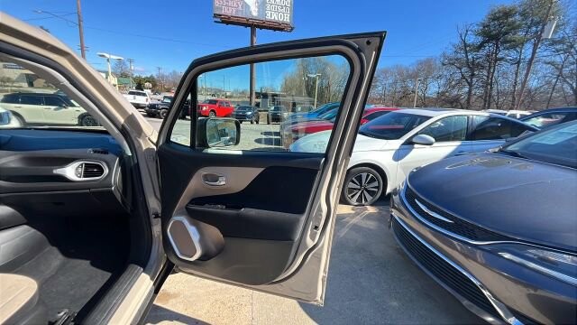 2016 Jeep Renegade in Greenville, SC 29607 - 18105391 13