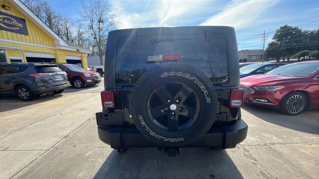 2014 Jeep Wrangler in Greenville, SC 29607 - 18105398 4