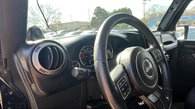 2014 Jeep Wrangler in Greenville, SC 29607 - 18105398 32