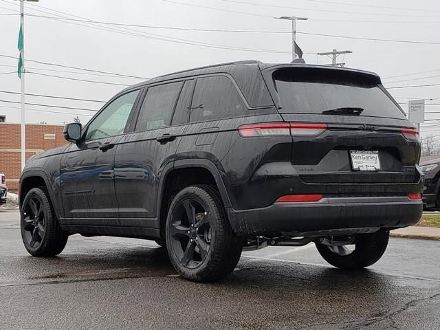 2026 Jeep Grand Cherokee in Bedford, OH 44146 - 18105399 3