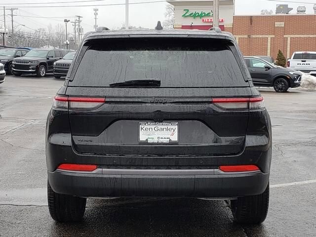 2026 Jeep Grand Cherokee in Bedford, OH 44146 - 18105399 4