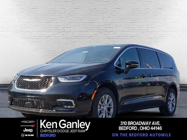 2026 Chrysler Pacifica in Bedford, OH 44146 - 18105400