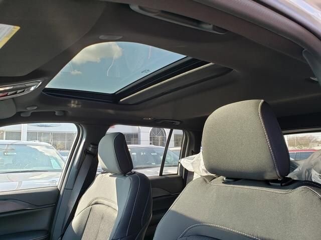 2026 Jeep Grand Cherokee in Bedford, OH 44146 - 18105404 7