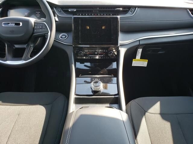 2026 Jeep Grand Cherokee in Bedford, OH 44146 - 18105404 8