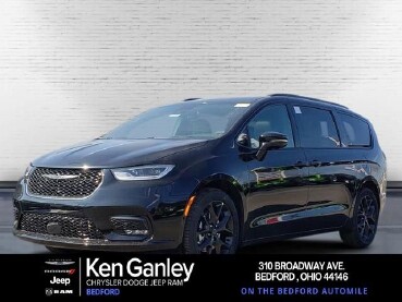 2026 Chrysler Pacifica in Bedford, OH 44146