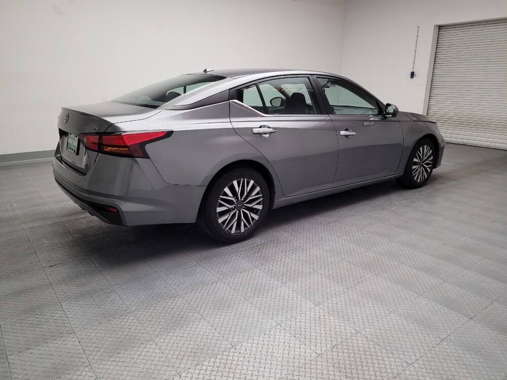 2023 Nissan Altima in Montclair, CA 91763 - 18105422 10