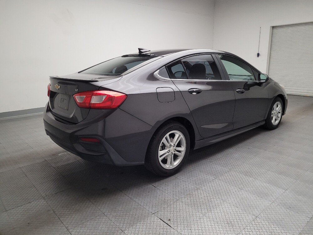 2016 Chevrolet Cruze in Bakersfield, CA 93309 - 18105423 9