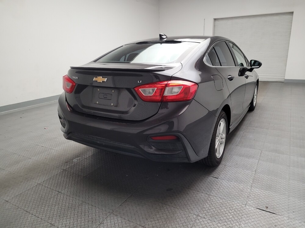 2016 Chevrolet Cruze in Bakersfield, CA 93309 - 18105423 7