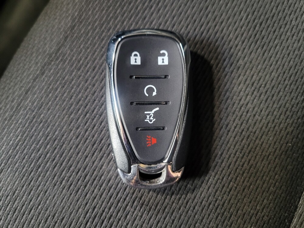 2016 Chevrolet Cruze in Bakersfield, CA 93309 - 18105423 32