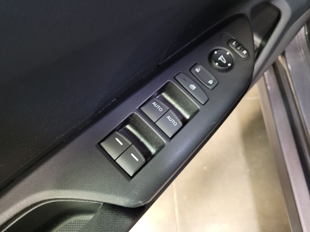 2017 Honda Civic in Torrance, CA 90504 - 18105430 27