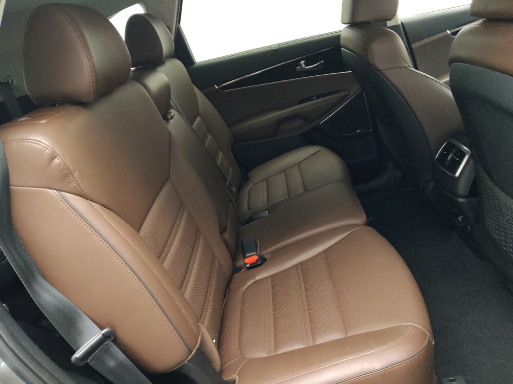 2019 Kia Sorento in Stone Mountain, GA 30083 - 18105436 19